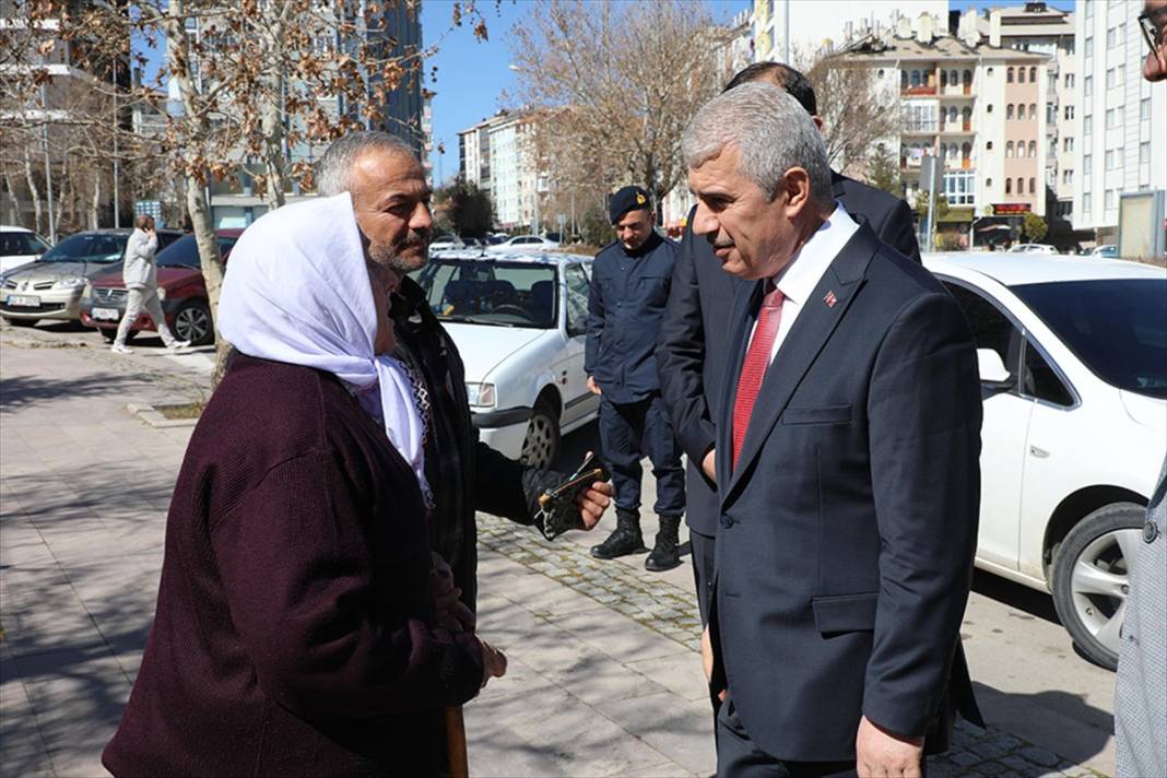 Konya Valisi Akın, leblebi diyarı ilçede 8